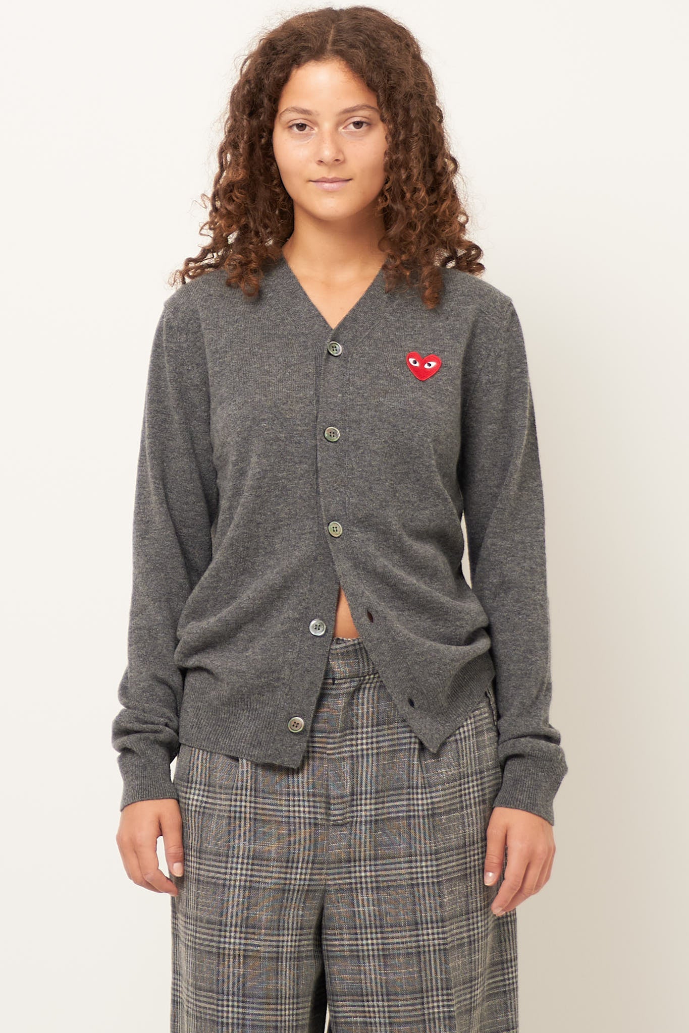 Comme des Garçons Play Red Heart Cardigan Grey – STRØM