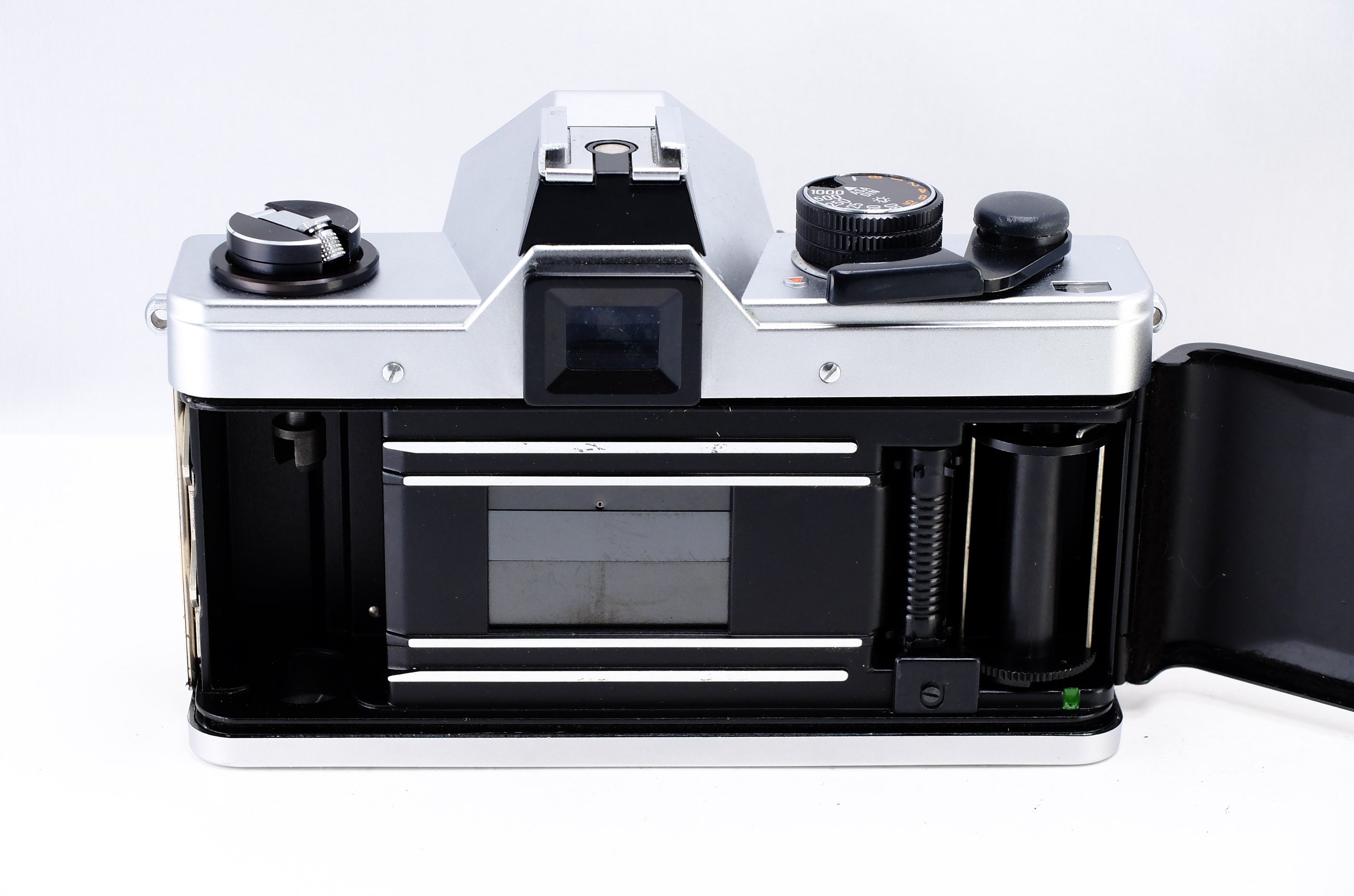 PENTACON Praktica MTL5B + CarlZeiss JenaTessar 50mm F2.8 M42