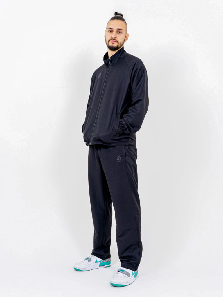 バレー】シンプルウィンドブレーカー｜チームオーダー専門TRES