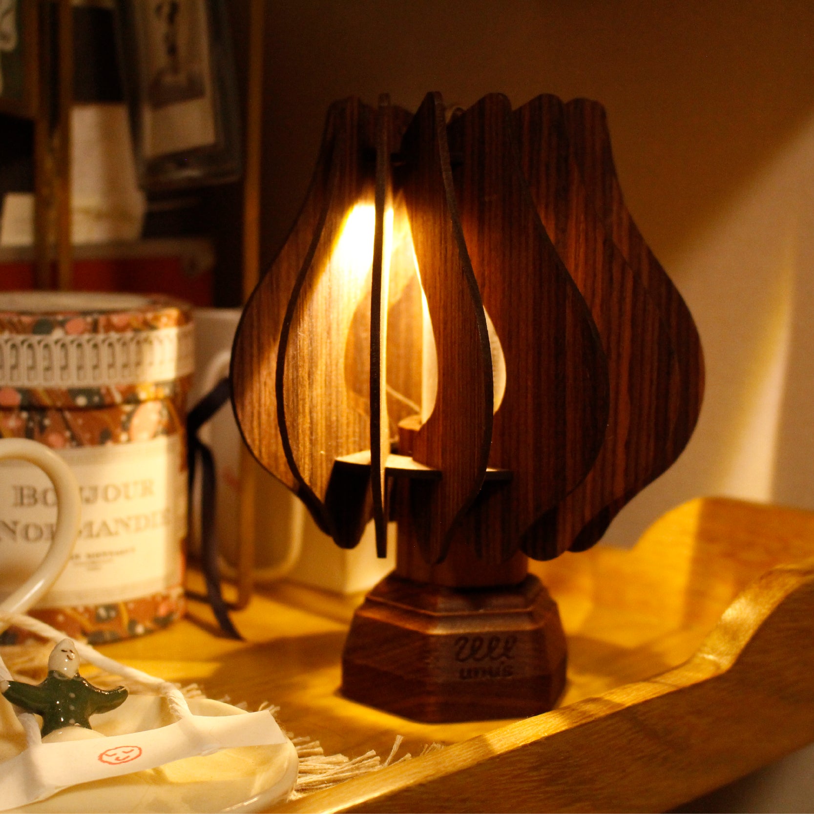 Lantern stand mini | dark – unu's 公式ストア｜アウトドア