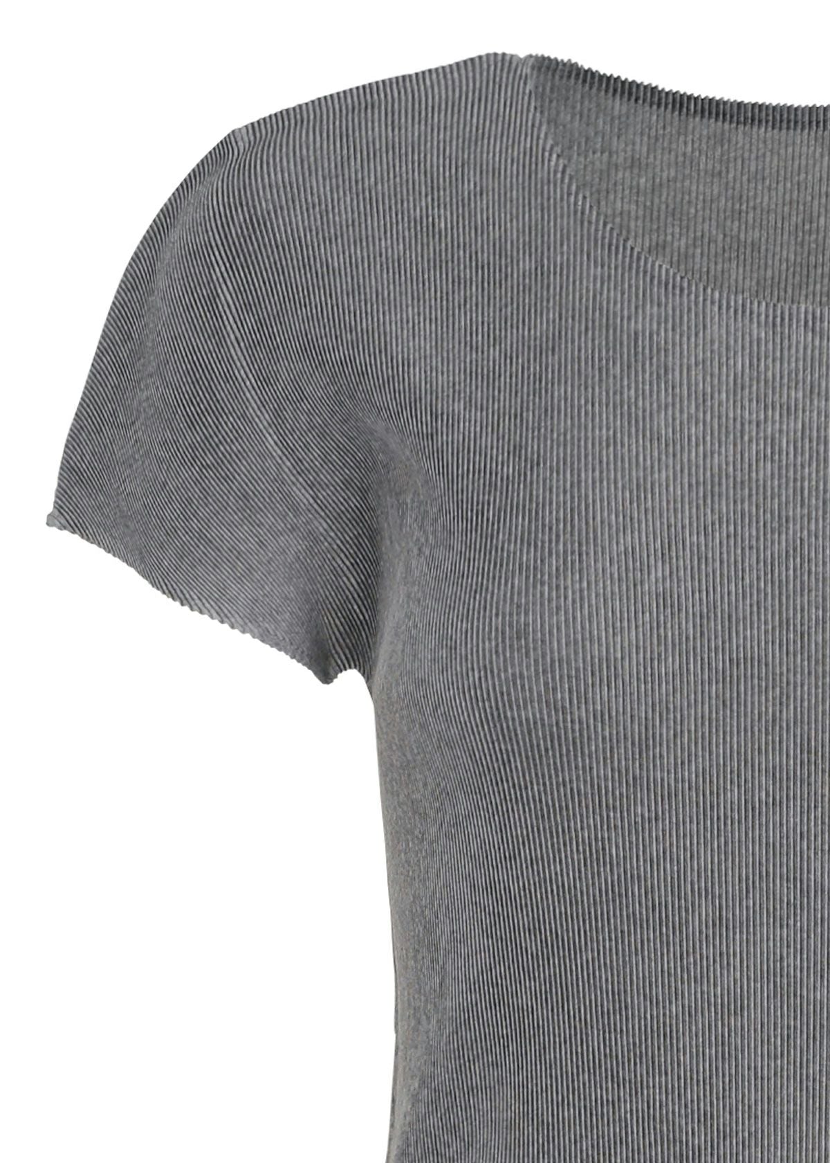 MIST BASICS – ISSEY MIYAKE ONLINE STORE