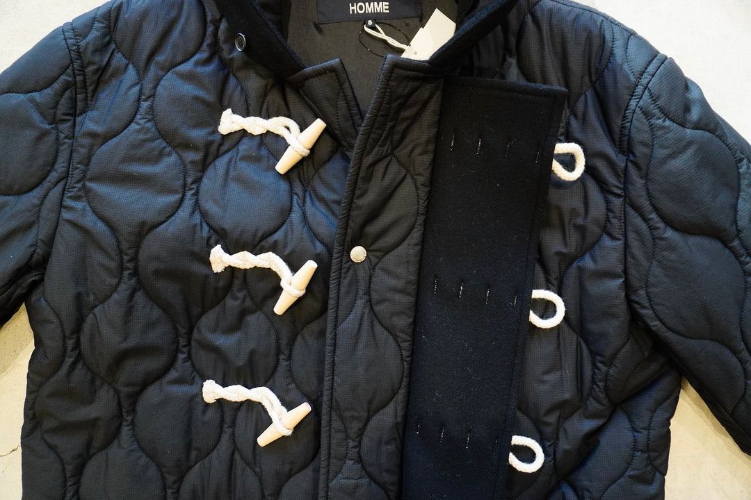 COMME des GARCONS HOMME / WOOL MELTON × NYLON QUILTING DUFFLE COAT