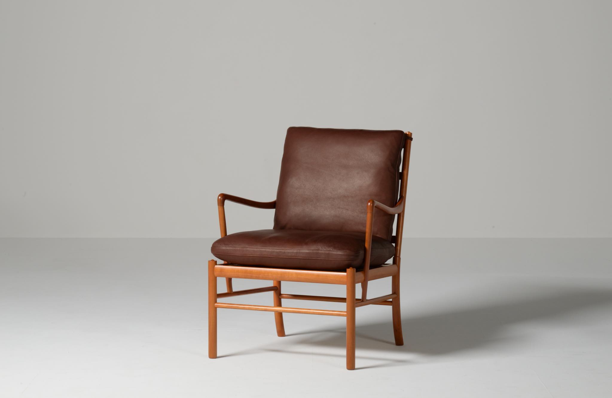 Ole Wanscher no.149 “Colonial” chair in Cherrywood｜Luca