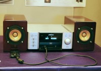 ビクター、キャビネット内部構造を改善したウッドコーンスピーカー搭載