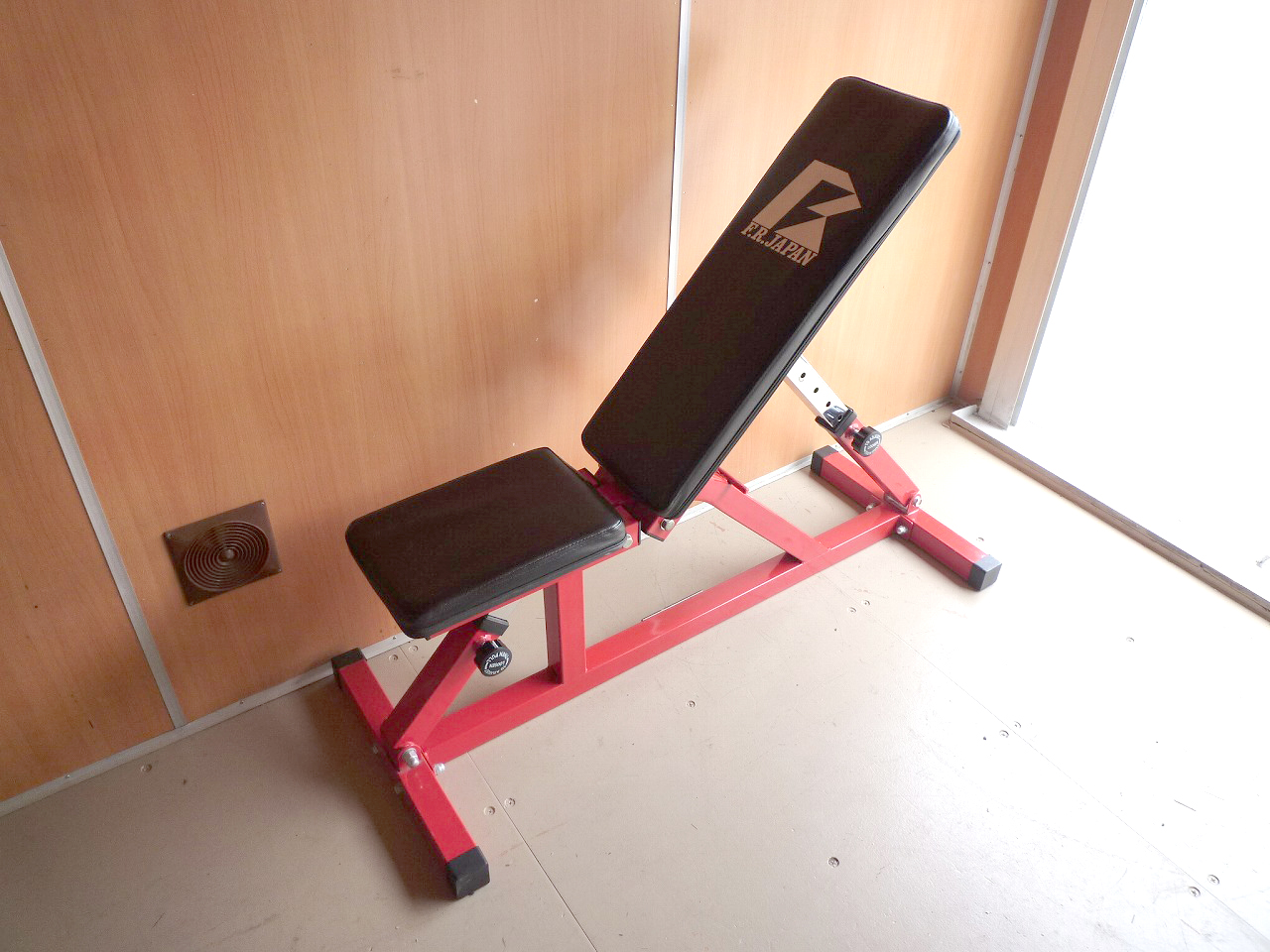 インクラインベンチ FIGHTING ROAD BRAND OF TRUST ファイティング