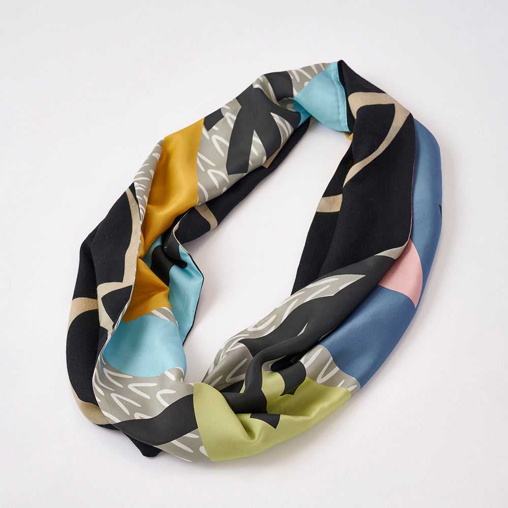 Silk & Merino Wool 'Halsham' grey x black ループスカーフ – YARN&COPPER