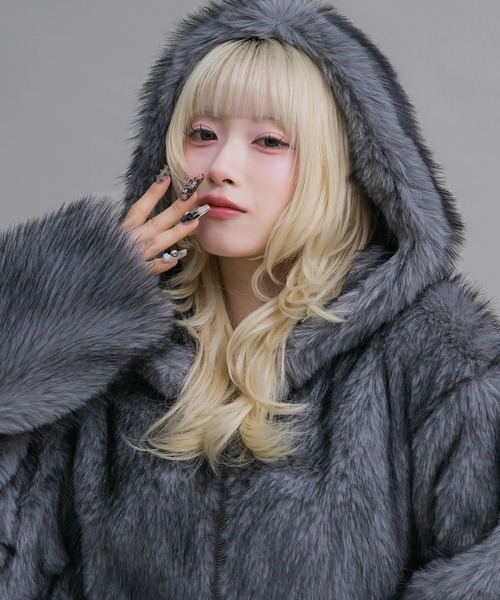 17HR（セブンティーンアワーズ） コート アウター フード付きファー