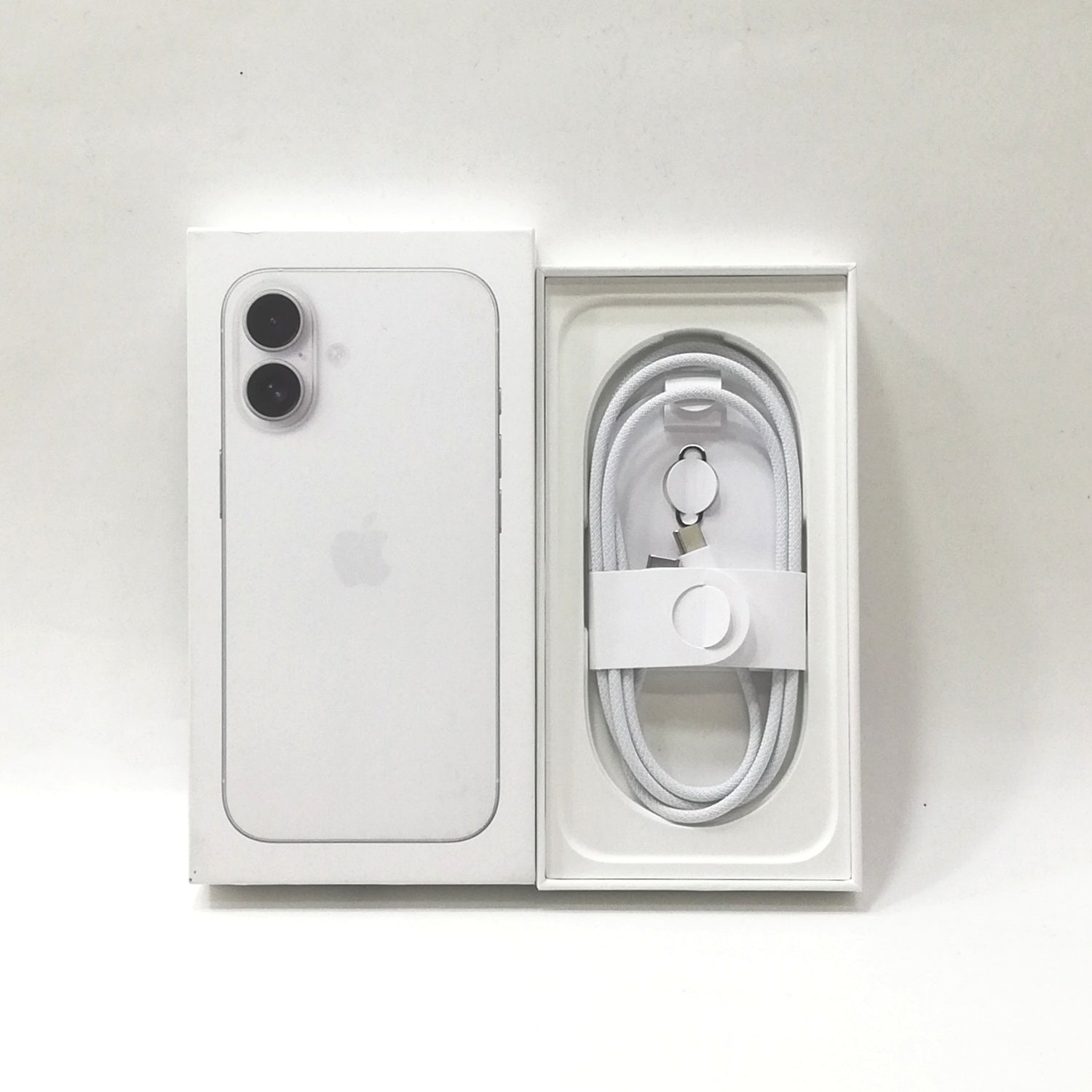 iPhone 中古 販売】iPhone 16 / 2024 / 128GB / ホワイト / SoftBank版