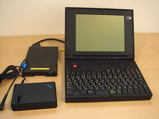 ThinkPad220 1993年 (IBM) Part1 | 古いハードに囲まれて since2011