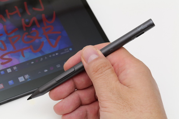 ASCII.jp：富士通「FMV LOOX」実機レビュー = PC連携が便利な12世代