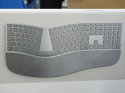 Surfaceブランドのエルゴノミクスキーボードが発売、Bluetooth対応