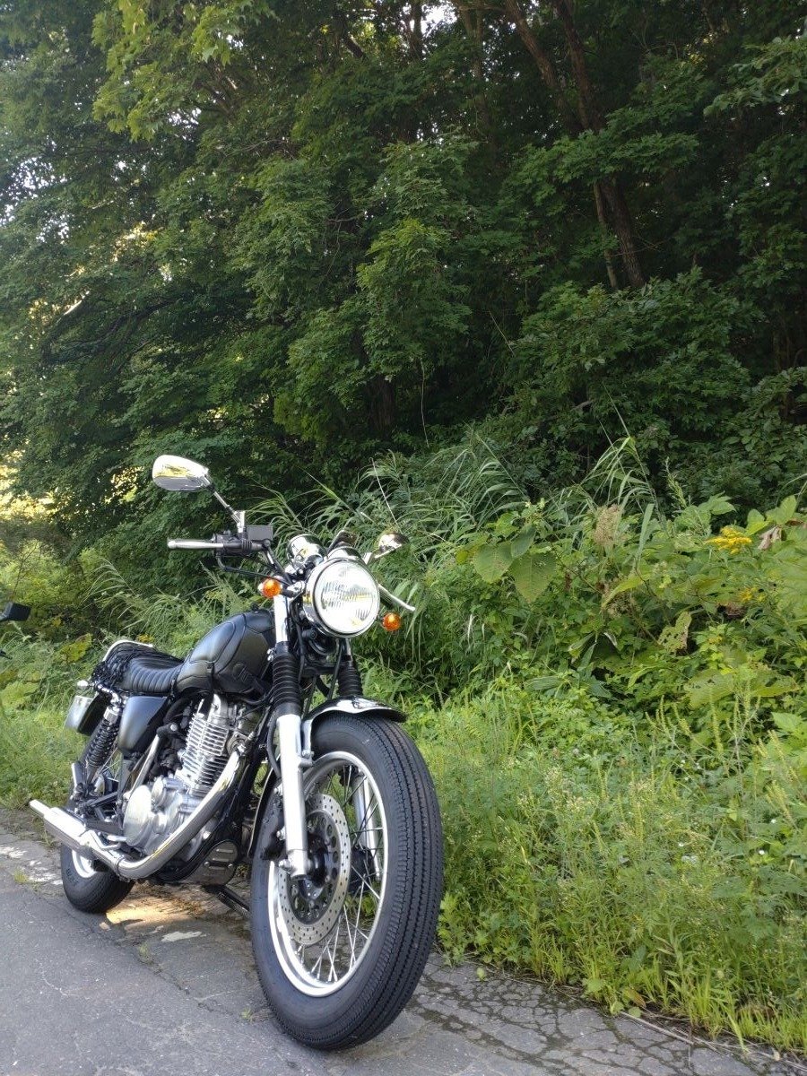 SR400におすすめのタイヤ紹介｜私のタイヤ履歴とアドラートの魅力