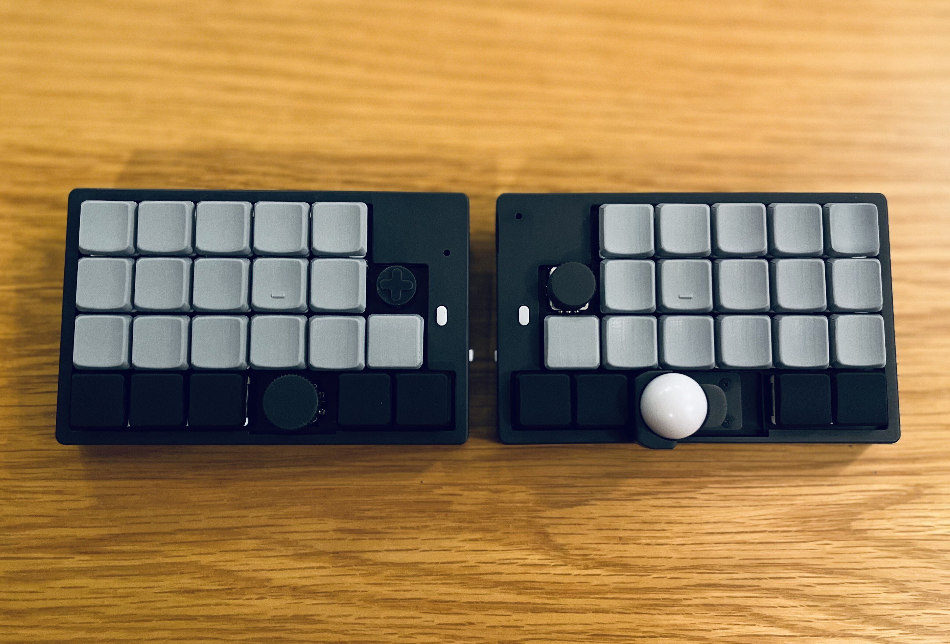 Kotori Blank｜17mmピッチキーキャップの最適解と、色を選べる19mm