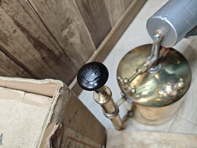 未使用 武井バーナー 灯油用トーチランプ 2L 貝印 タケイ KH TYPE