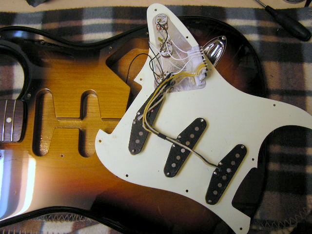 Fender Japan ST62-TX 3TS – 神戸ギターショップ B-West