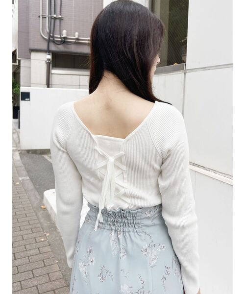 MERCURYDUO（マーキュリーデュオ）の「バックレースアップニット