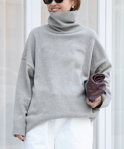 Deuxieme Classe（ドゥーズィエムクラス）の「Aries タートルネック