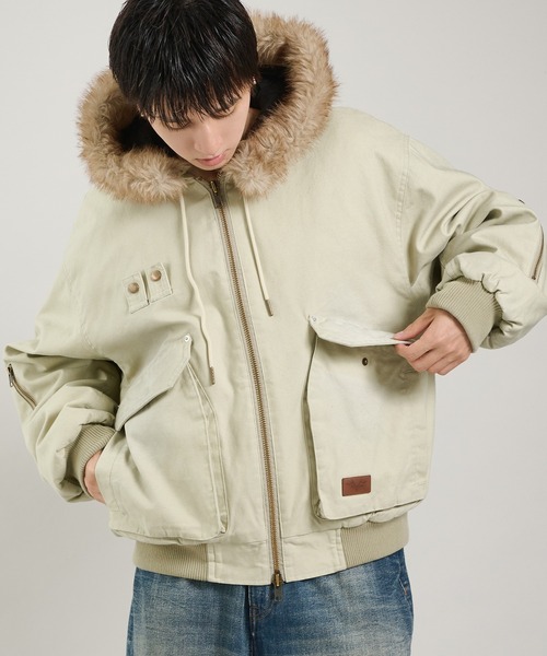 Perushu（ペルーシュ）の「ヴィンテージライクデニムフードファー