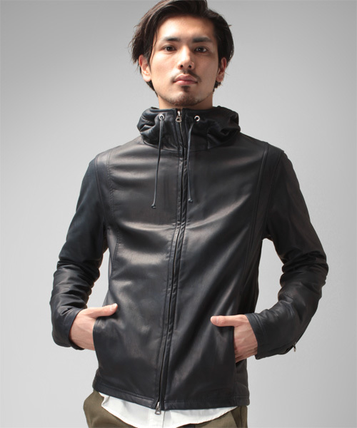 NANO universe（ナノユニバース）の「Shama（シャマ）/ 別注レザー