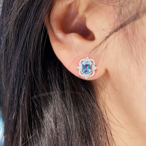 豪華」K18ホワイトゴールド 天然サンタマリアアクアマリン 天然