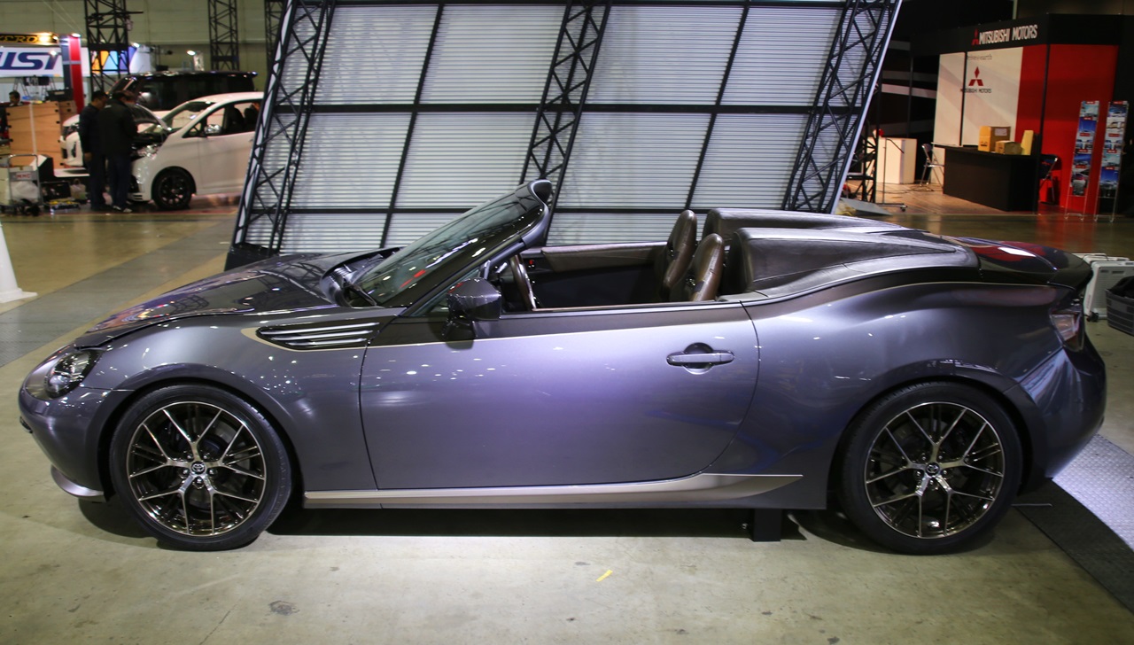 トヨタがオトナ向けの「86スパイダー」を出展!【東京オートサロン2014
