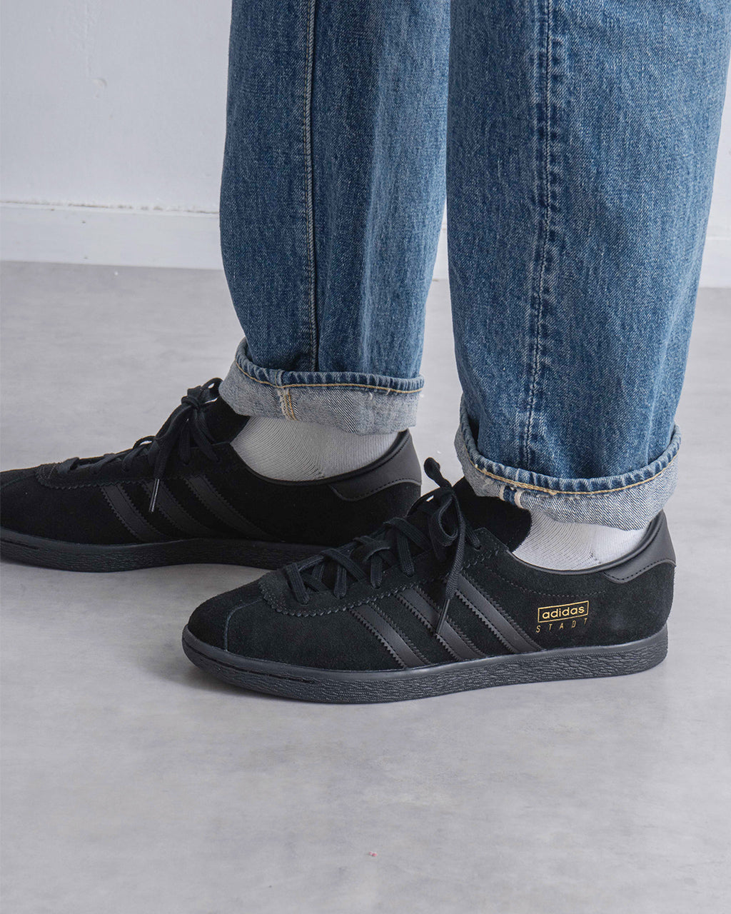 アディダス STADT シュタット ユニセックススニーカー ブラック EVA