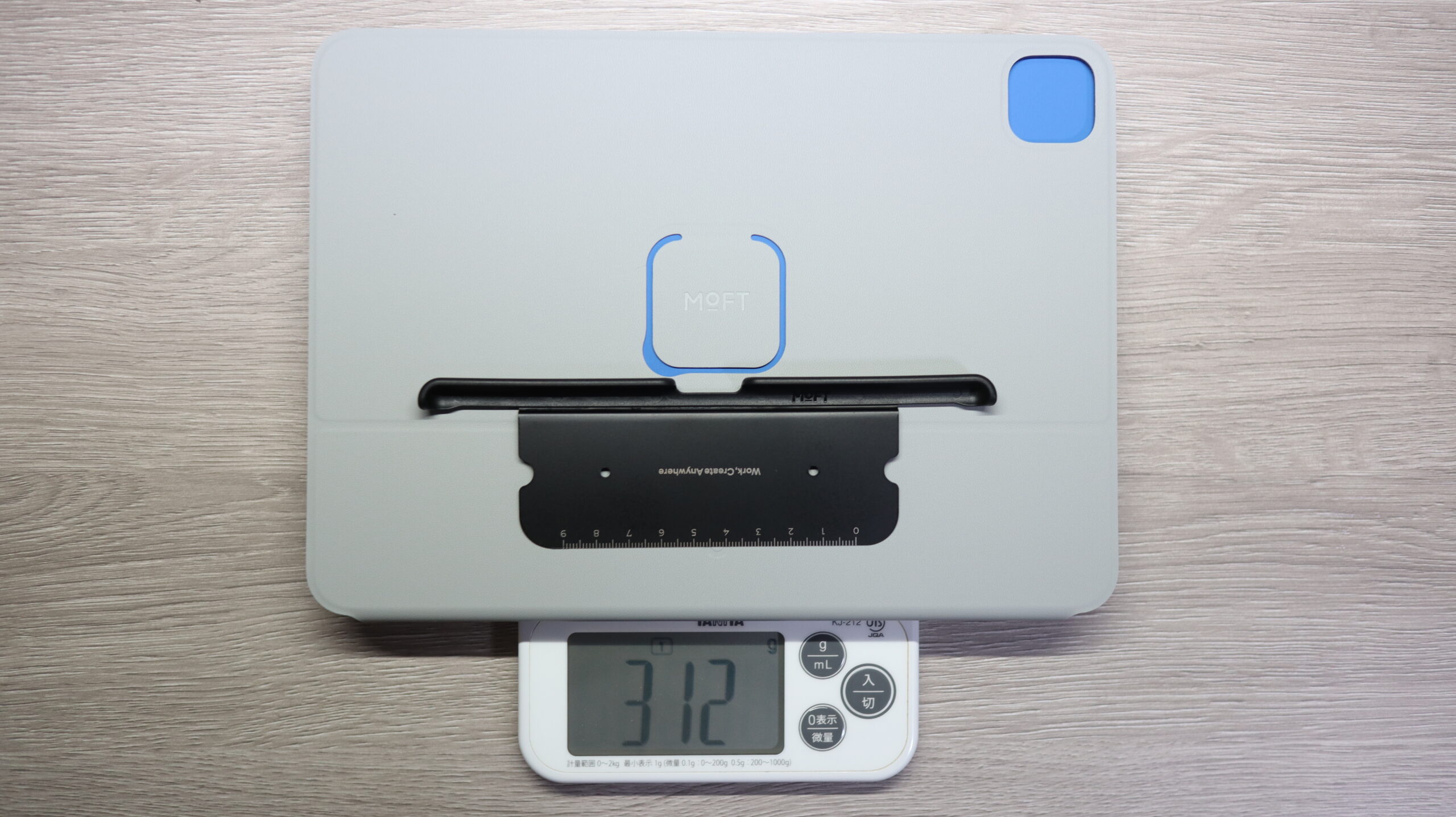 20種類以上に変形、iPadをいろんな角度にできるMOFTダイナミック