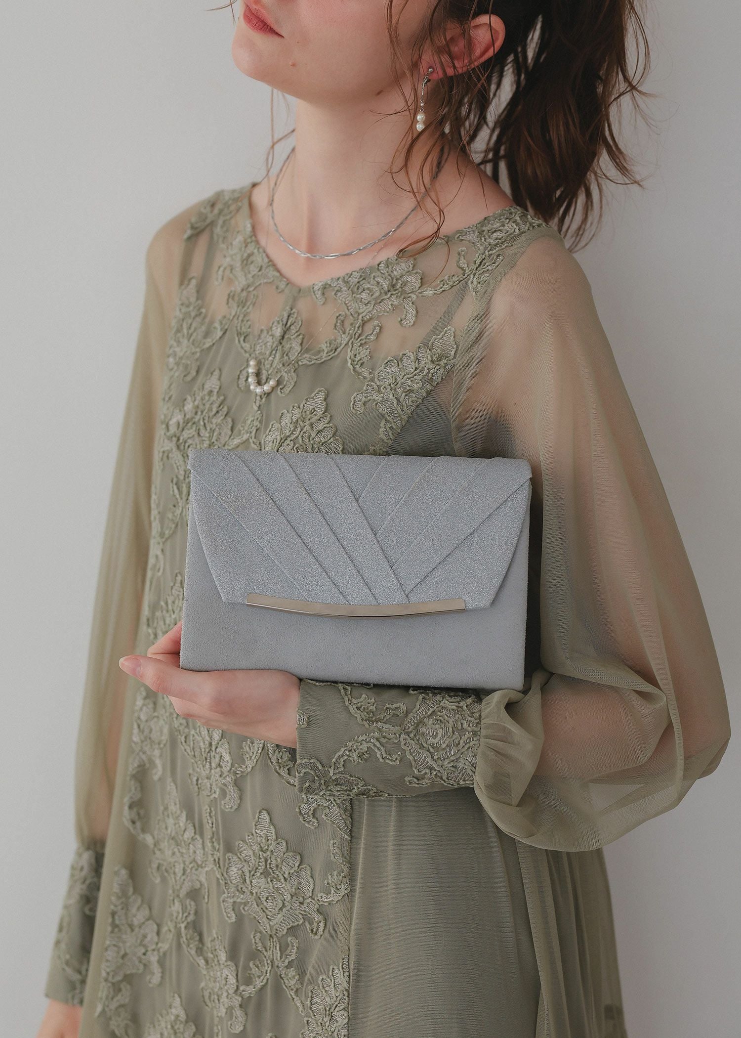 3wayラメ×スウェードタッチフラップ クラッチバックのドレス|Dorry