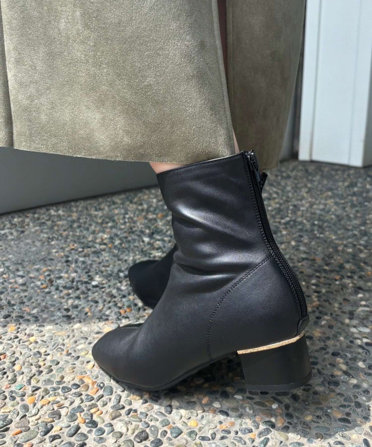 ソフトレザーメタリックラインブーツ/31409 – ORIENTALTRAFFIC