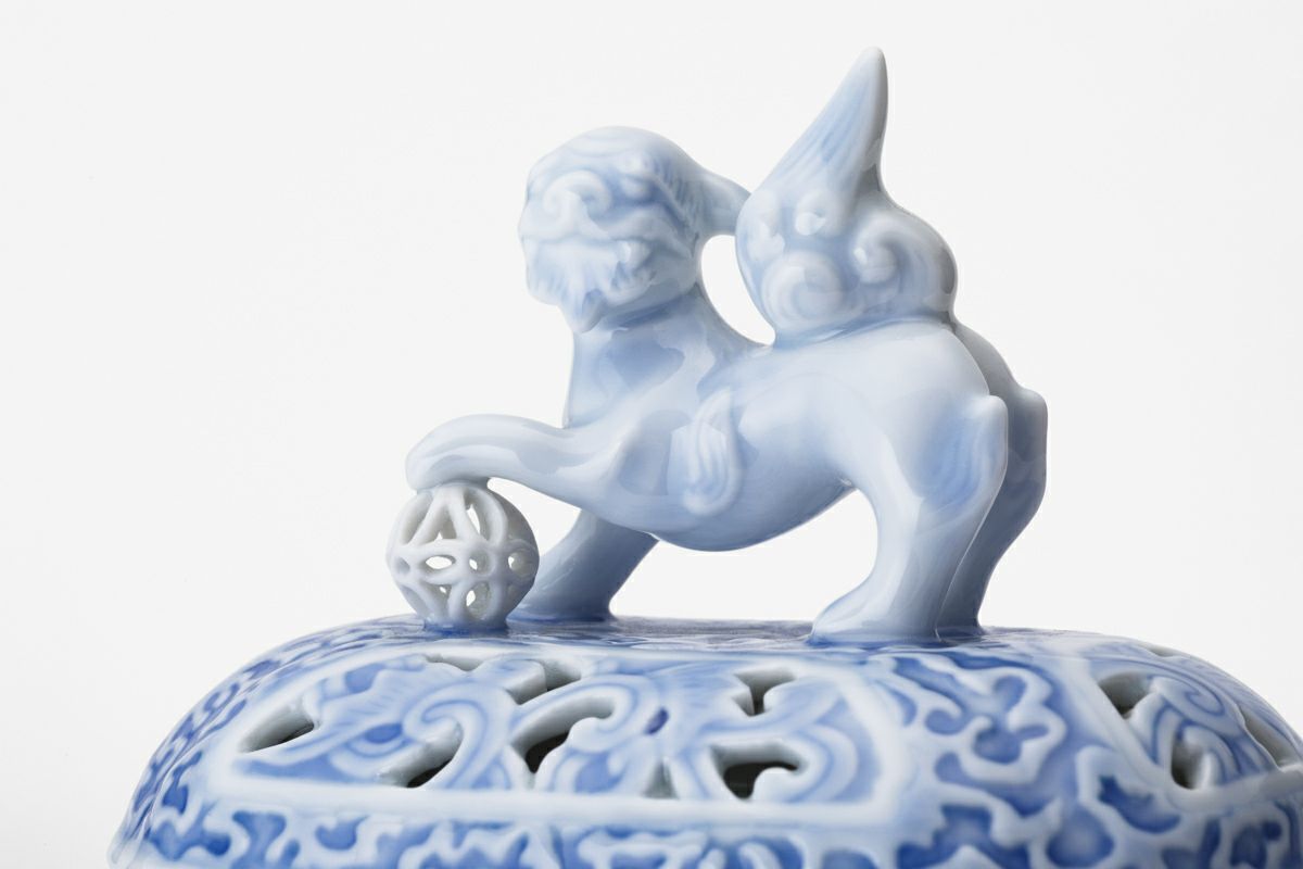 山水 獅子彫刻香炉 | 有田焼 深川製磁｜公式オンラインストア