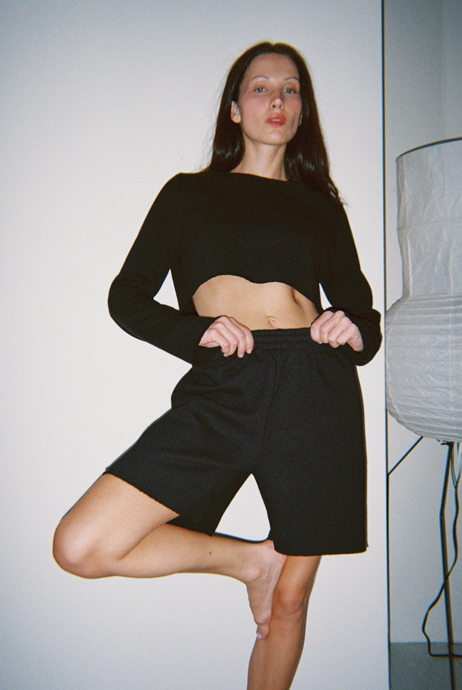 Joanna Crop Sweatshirt - Black | GIL RODRIGUEZ