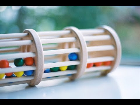 赤ちゃんのおもちゃ〉ドラム玉落とし / ニック(ドイツ) - YouTube