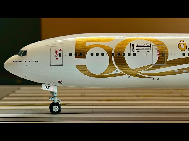 Gemini200 Emirates Boeing 777-300ER 50th Year Anniversary Model