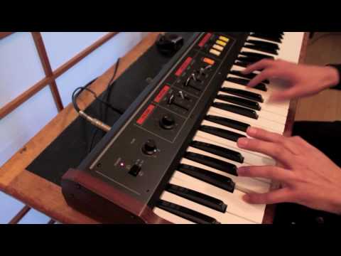 Roland ep-09 Electric Piano (vintage) - YouTube
