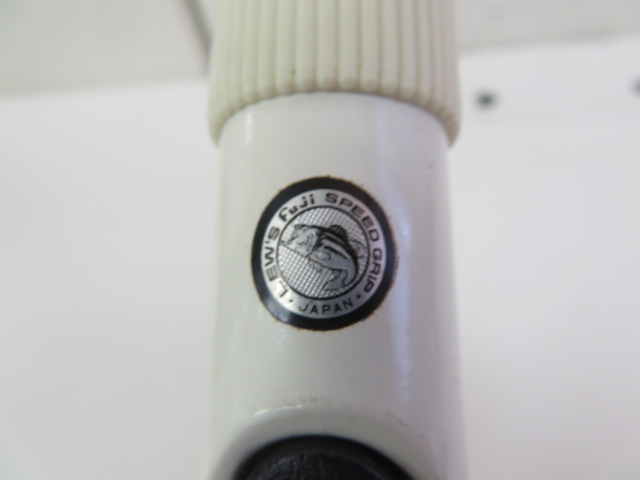 Lew's FUJI スピードグリップ ロブスター ホワイト | アウトドア用品