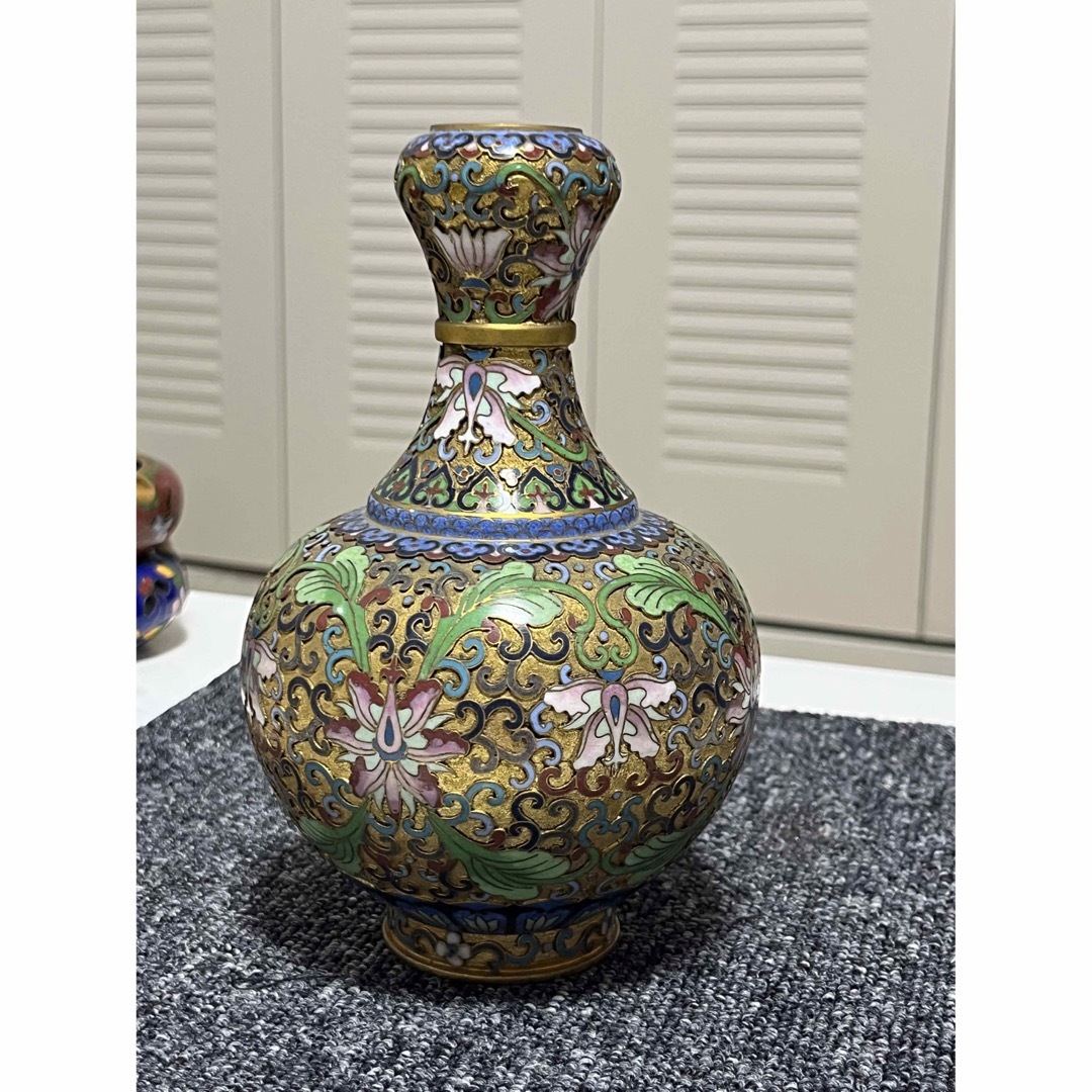 中國美術 古玩 景泰蓝 七宝焼黒地花鳥蝶々紋様瓢箪花器 京法造