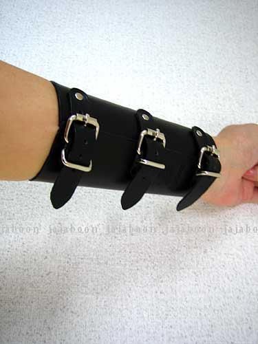 ロングリストバンド 右腕 or 左腕 本革（レザー）製【メール便OK