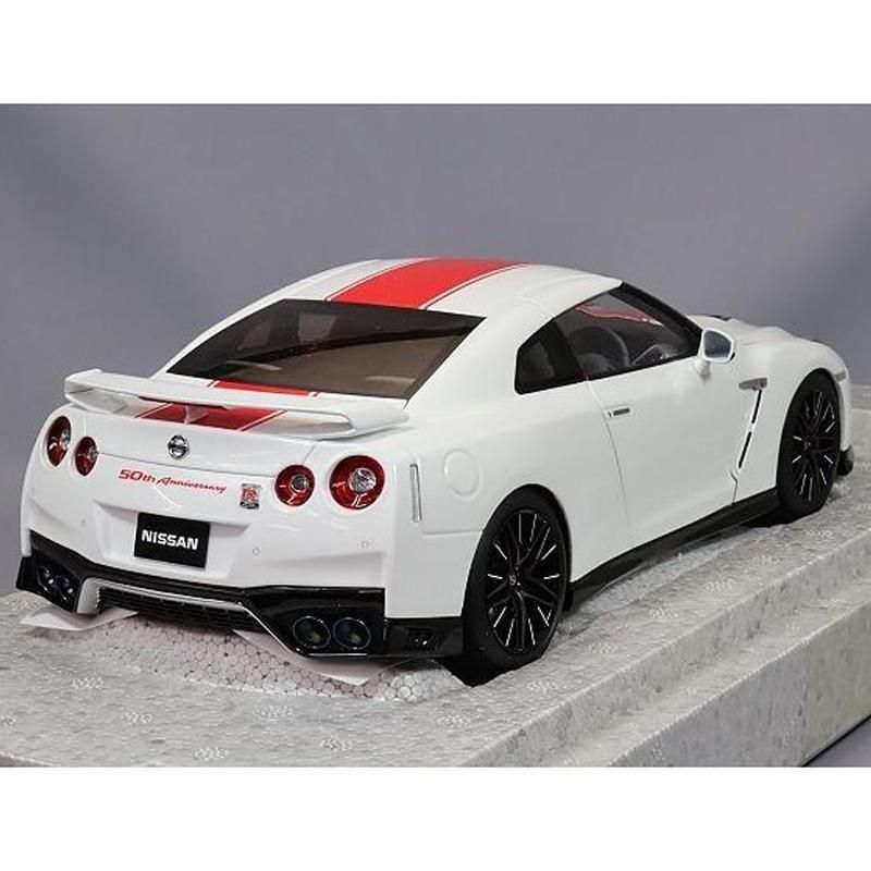 ミニカー モーターヘリックス 1/18スケール M83503 Nissan GT-R R35