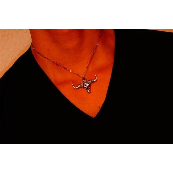 ダブルビッグホーン バッファロースカル(骨の水牛) フラワー(花)彫り