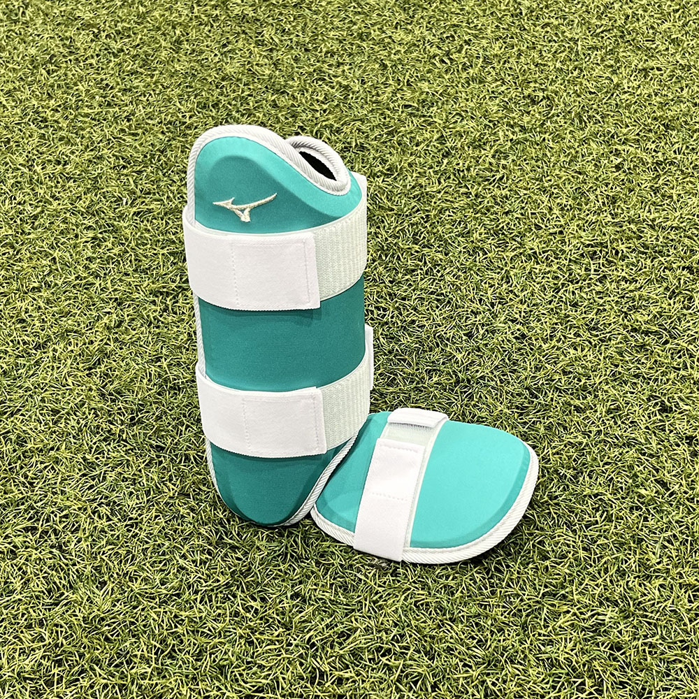 ミズノ直営限定／ミズノプロ】フットガード(左足／右打者用)ブランド