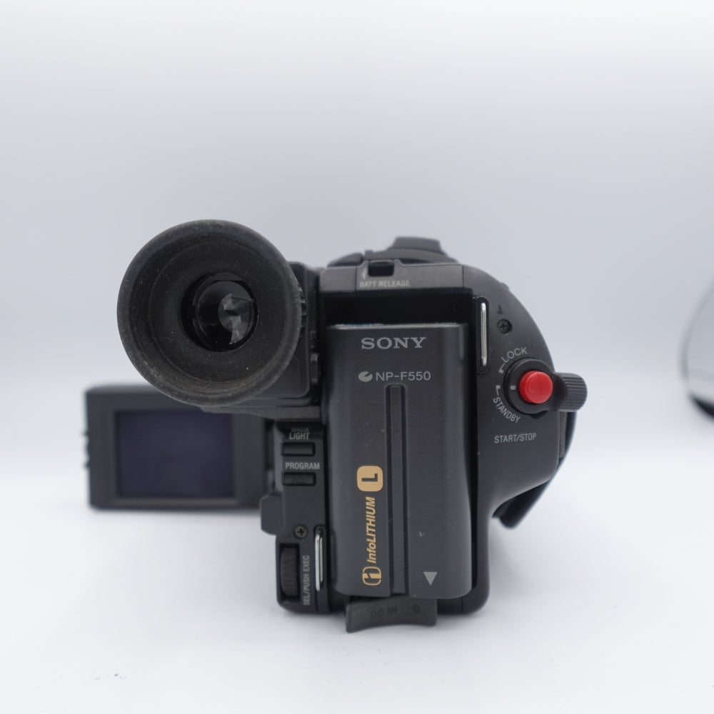 Used Sony Handycam Vision CCD-TRV25 Hi 8 Video Camera | Black | U9