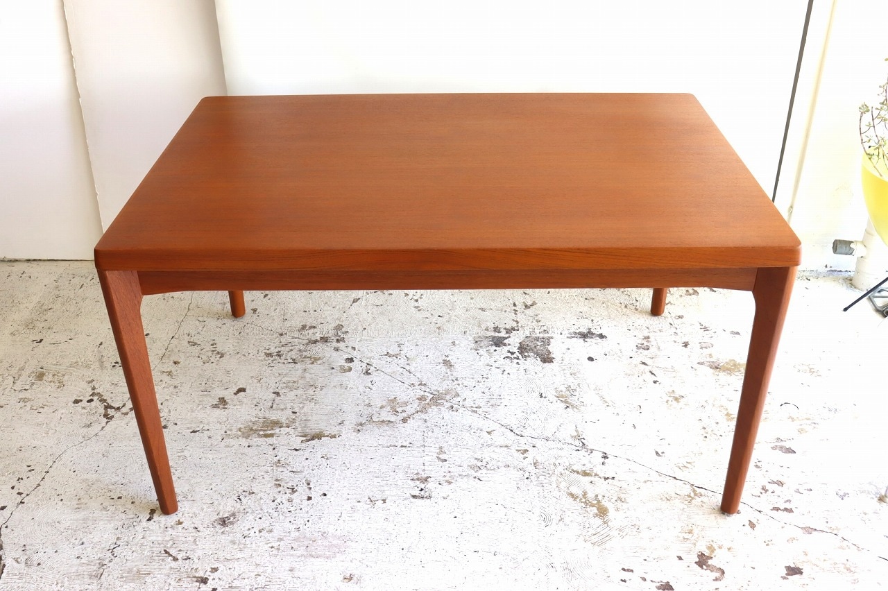 DENAMRK Dining Table デンマーク製ダイニングテーブル | ダイニング