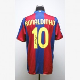 ロナウジーニョ直筆サイン入りブラジル代表06/07ホームユニフォーム