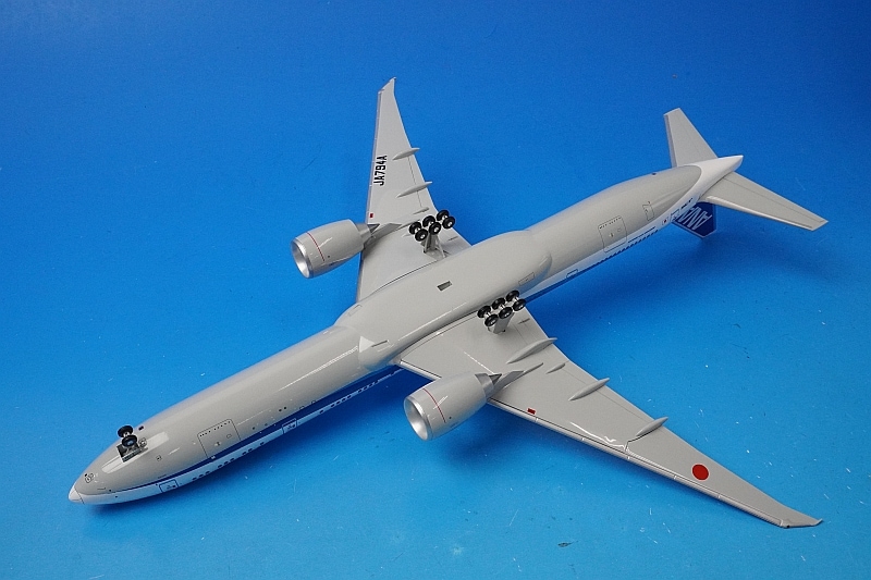 1/200 B777-300ER ANA WiFiレドーム・ギアつき JA794A [NH20186