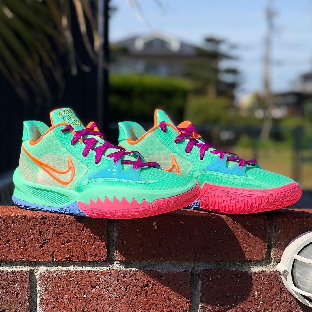 NIKE KYRIE LOW 4 'KEEP SUE FRESH' ナイキ カイリー ローカット 4