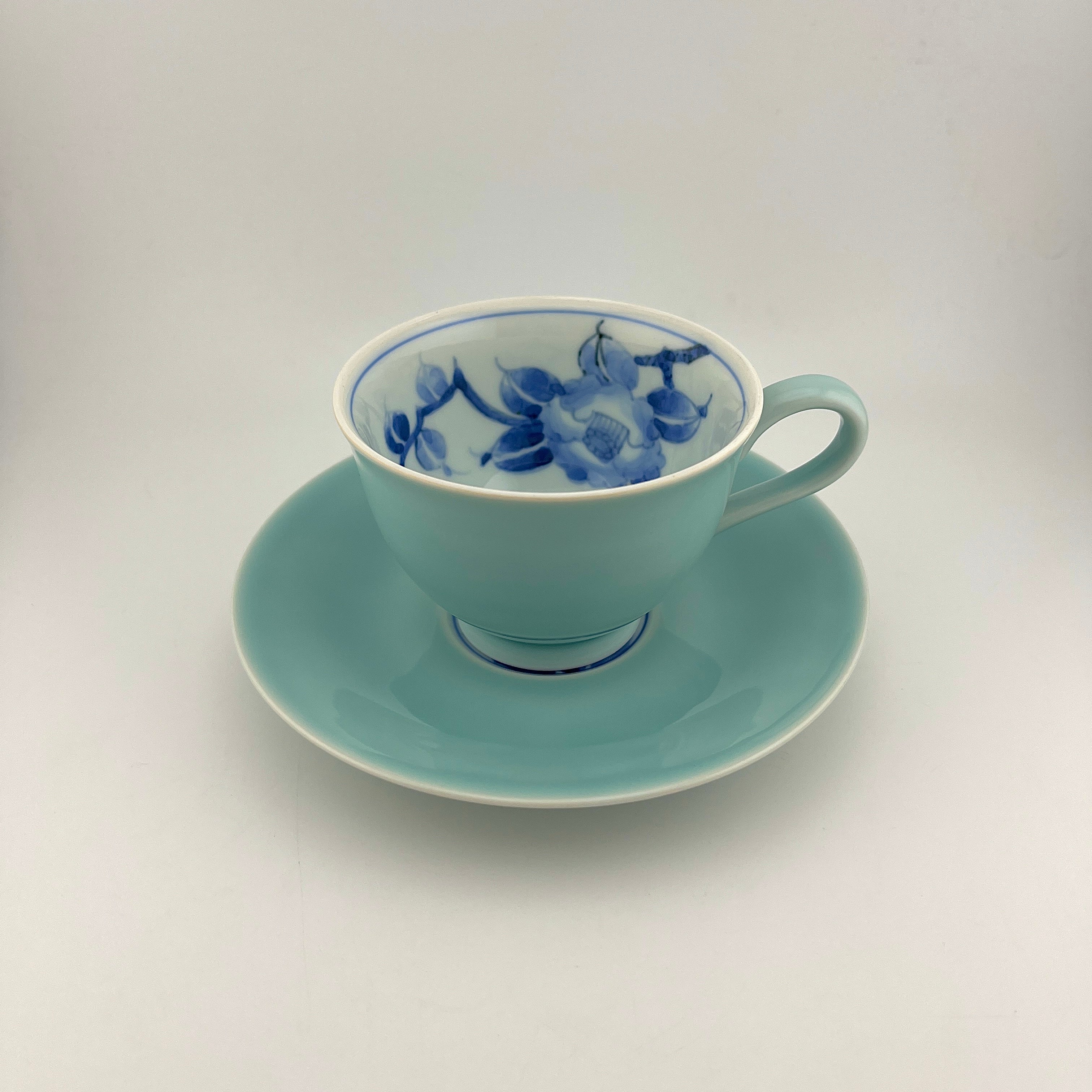 伊万里焼 文三窯 青磁椿絵碗皿 – 生活民芸 なかむた