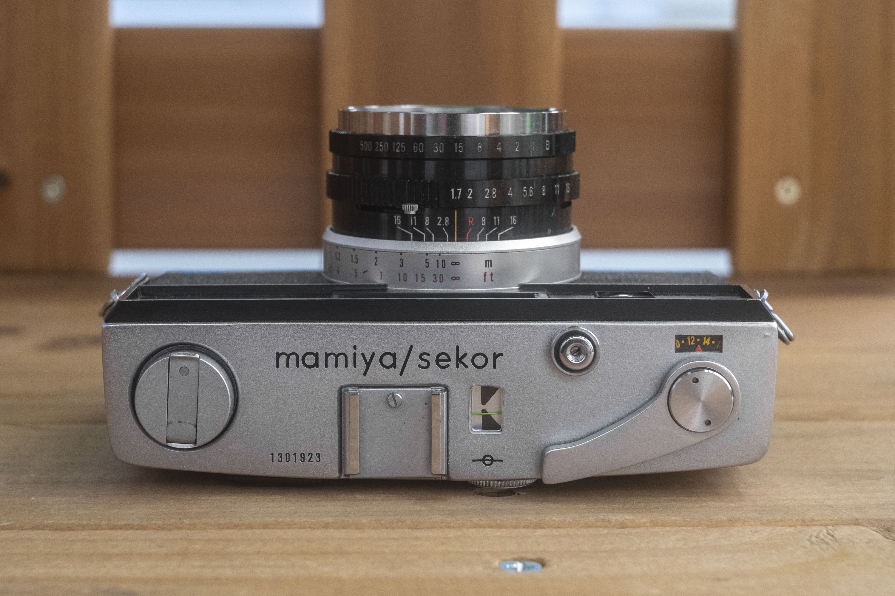 Mamiya Super Deluxe 1.7 (1964) – mike eckman dot com
