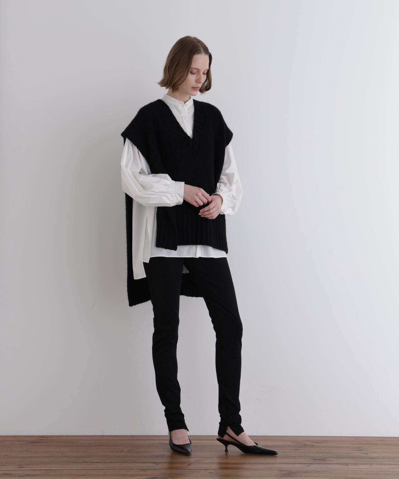 Vネックニットジレ | LE PHIL（ル フィル） ｜【公式】通販mix.tokyo