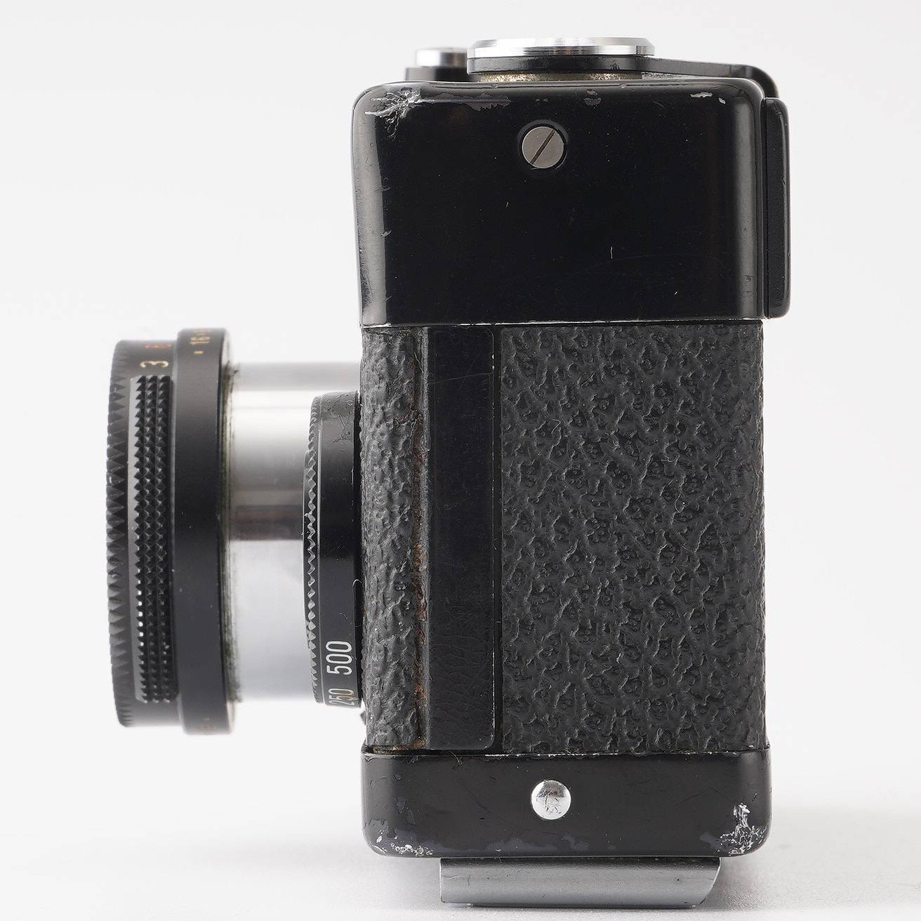 Rollei 35 S / Rollei HFT Sonnar 40mm f/2.8 – Natural Camera