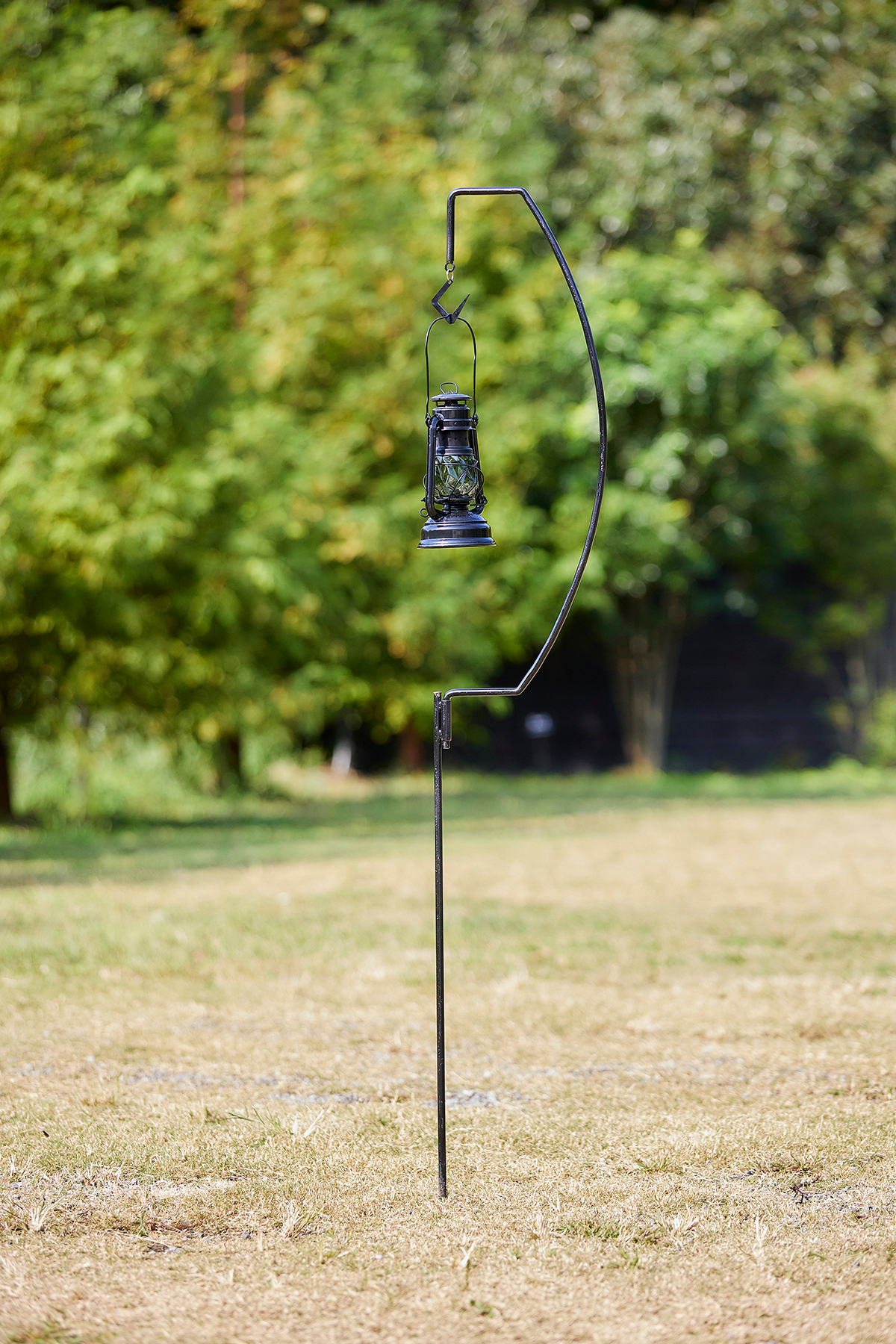 Kaqudd（カクッド）| アイアンランタンハンガー【ブラック